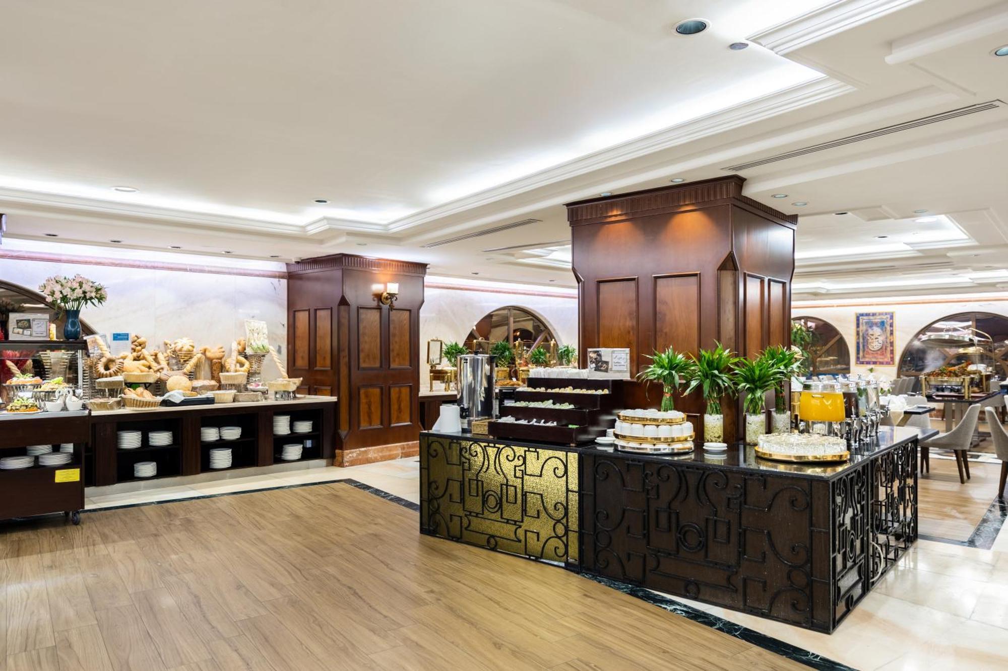 אל-מדינה Emaar Royal Hotel מראה חיצוני תמונה