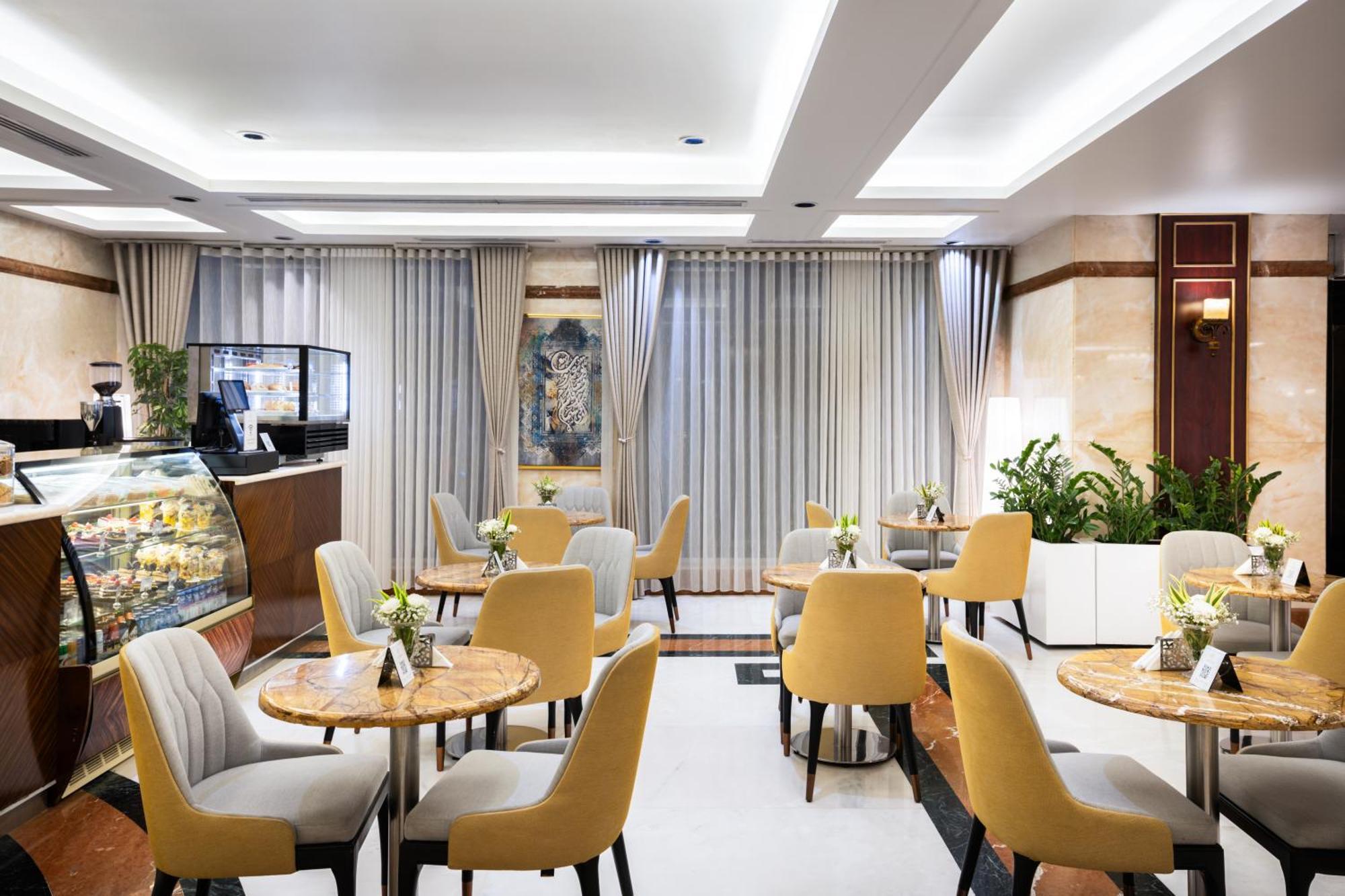אל-מדינה Emaar Royal Hotel מראה חיצוני תמונה